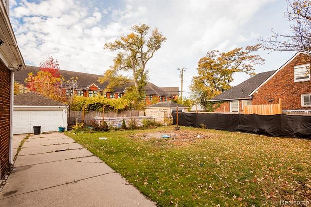 5527 Buckingham Avenue, Detroit, MI 48224