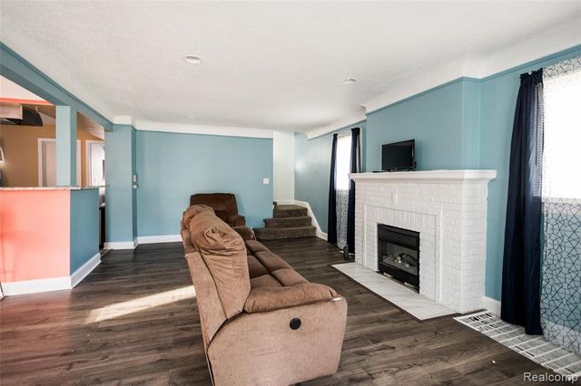 5527 Buckingham Avenue, Detroit, MI 48224