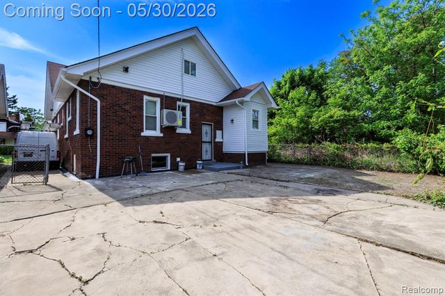 12162 Kentucky Street, Detroit, MI 48204