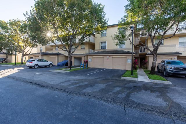 2100 Greenview Shores Boulevard 505, Wellington, FL 33414
