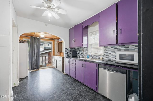 4140 Parrakeet Avenue, Toledo, OH 43612