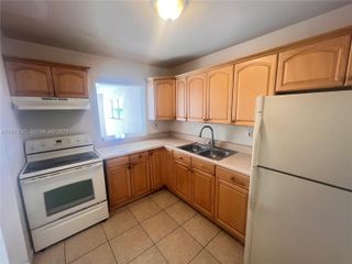 12290 NE 11th Ct 203, North Miami, FL 33161