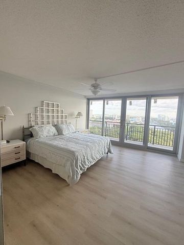 1180 S Ocean Boulevard 16 D, Boca Raton, FL 33432