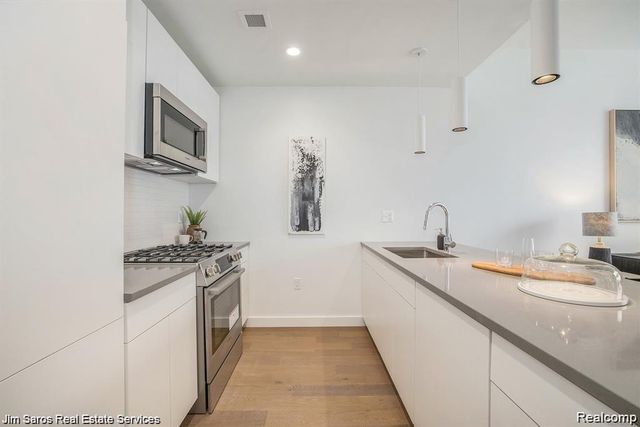 3730 4th Street 204, Detroit, MI 48201