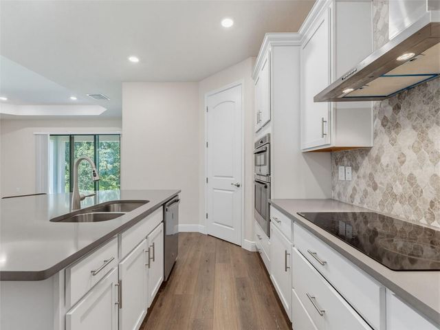 11515 WEAVER HOLLOW ROAD, New Port Richey, FL 34654