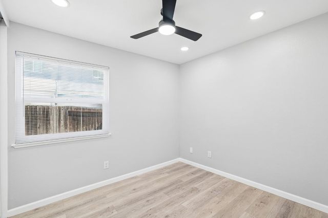 1 Spike Ct, Sacramento, CA 95823