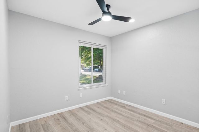 1 Spike Ct, Sacramento, CA 95823