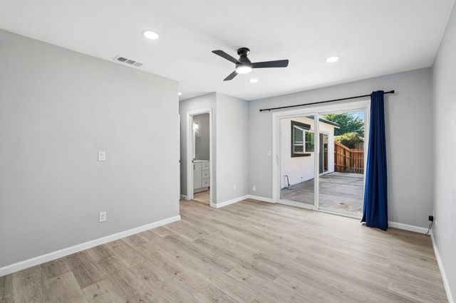 1 Spike Ct, Sacramento, CA 95823