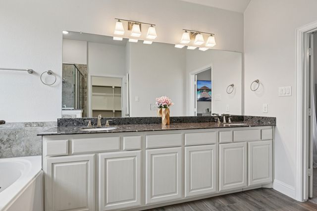 7041 Plum Court, Ovilla, TX 75154