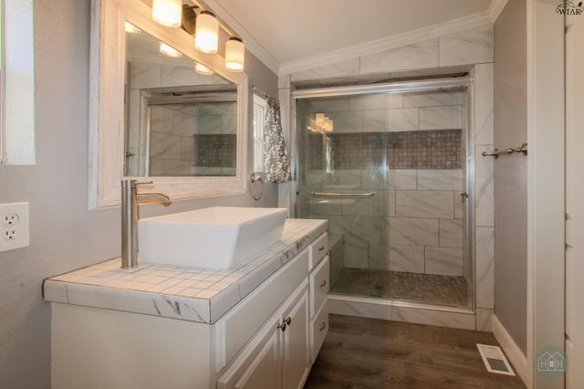 2719 PINE STREET, Vernon, TX 76384