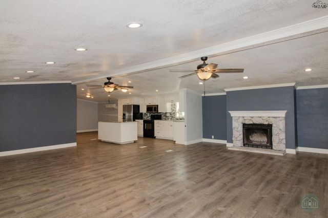 2719 PINE STREET, Vernon, TX 76384