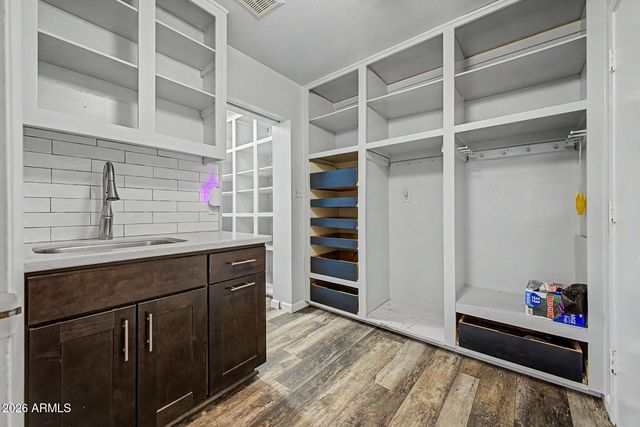 18002 N 56TH Lane, Glendale, AZ 85308