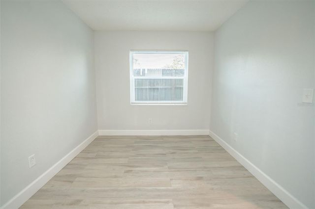 11314 N 52ND STREET B17, Tampa, FL 33617