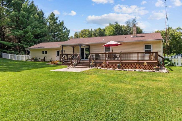 N5328 COLLIER ROAD, New London, WI 54961
