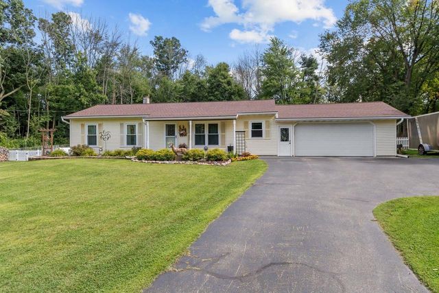 N5328 COLLIER ROAD, New London, WI 54961