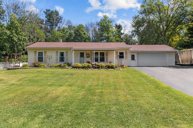 N5328 COLLIER ROAD, New London, WI 54961
