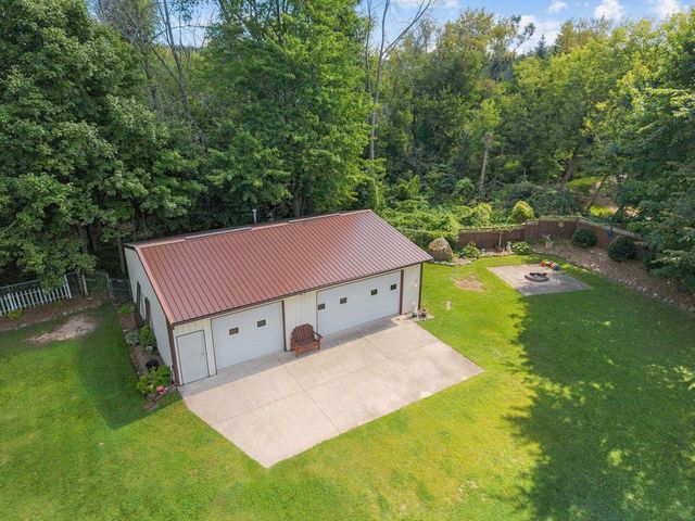N5328 COLLIER ROAD, New London, WI 54961