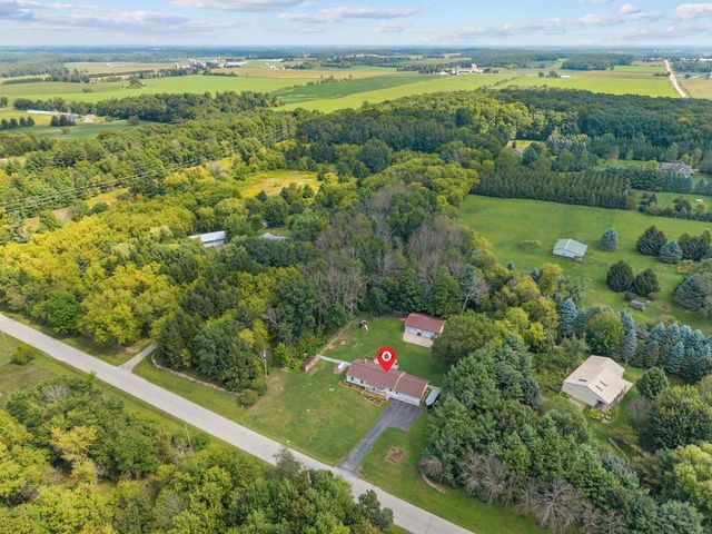 N5328 COLLIER ROAD, New London, WI 54961