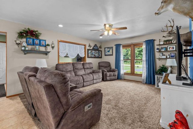 N5328 COLLIER ROAD, New London, WI 54961