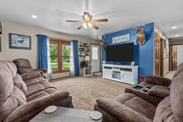 N5328 COLLIER ROAD, New London, WI 54961