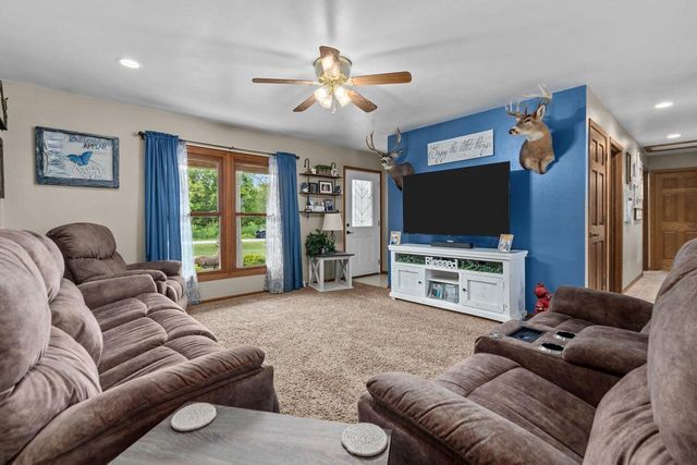 N5328 COLLIER ROAD, New London, WI 54961