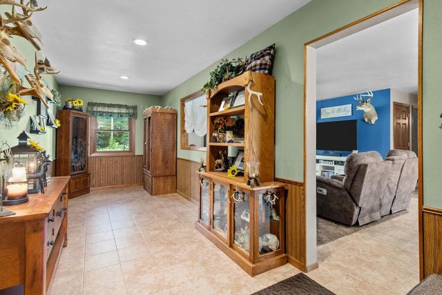 N5328 COLLIER ROAD, New London, WI 54961