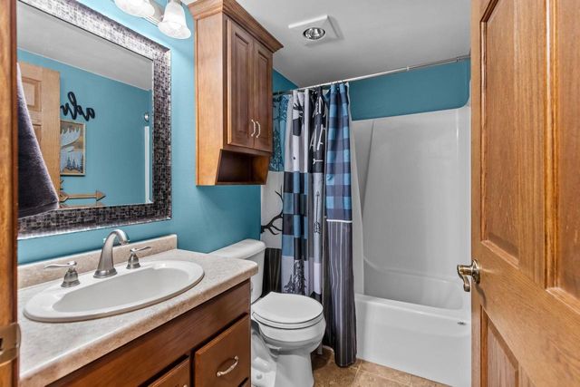 N5328 COLLIER ROAD, New London, WI 54961