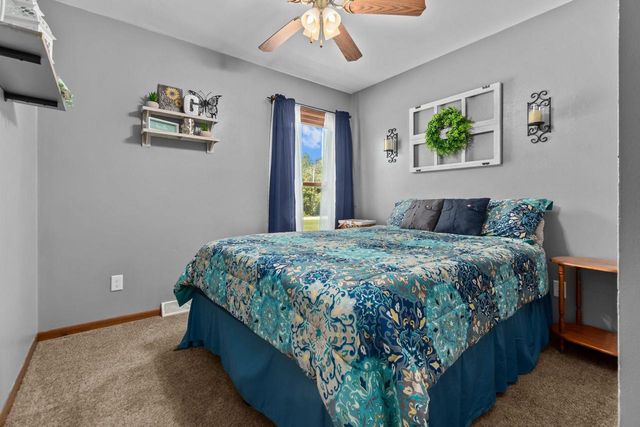 N5328 COLLIER ROAD, New London, WI 54961