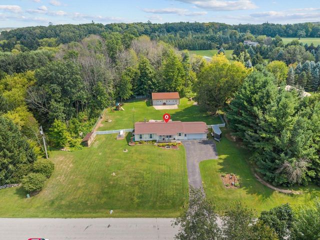 N5328 COLLIER ROAD, New London, WI 54961