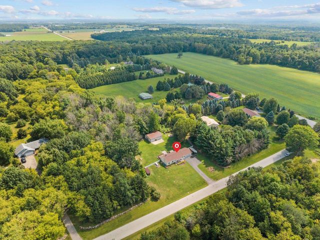 N5328 COLLIER ROAD, New London, WI 54961