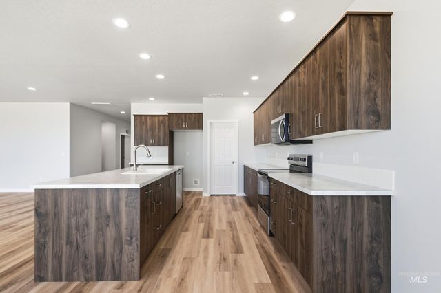 16602 N Shorthorn Lp, Nampa, ID 83651