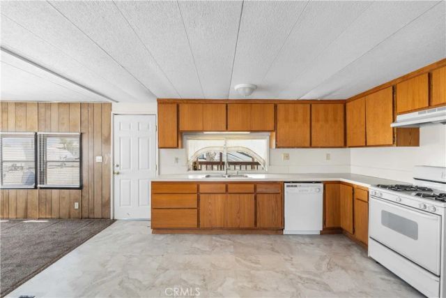 2121 Nadeau C-1, Mojave, CA 93501