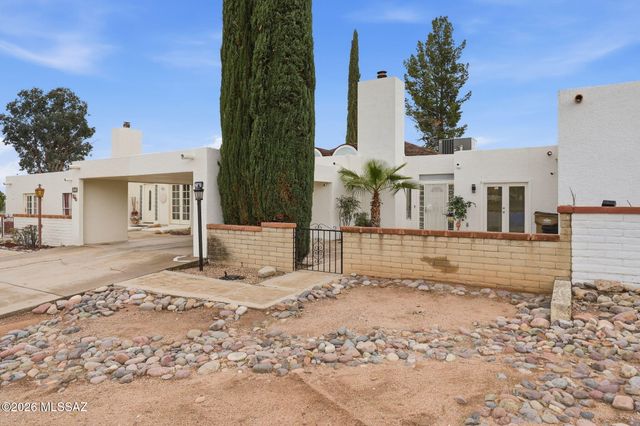 1183 Circulo Canario, Rio Rico, AZ 85648