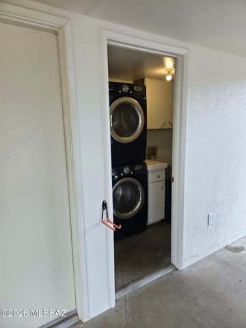 1183 Circulo Canario, Rio Rico, AZ 85648