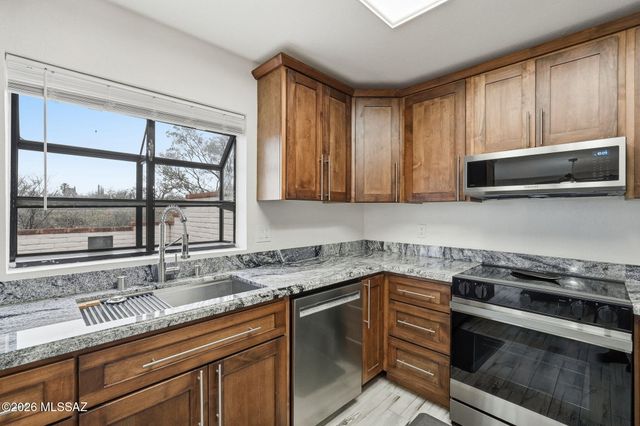 1183 Circulo Canario, Rio Rico, AZ 85648