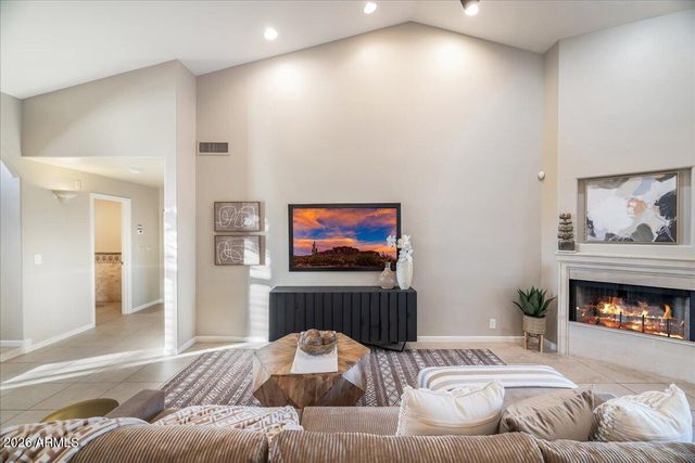 10075 E CORRINE Drive, Scottsdale, AZ 85260