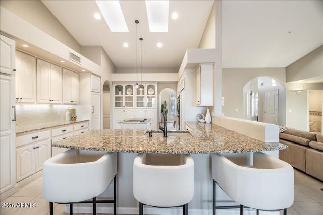 10075 E CORRINE Drive, Scottsdale, AZ 85260