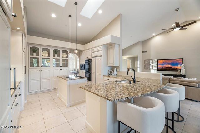 10075 E CORRINE Drive, Scottsdale, AZ 85260