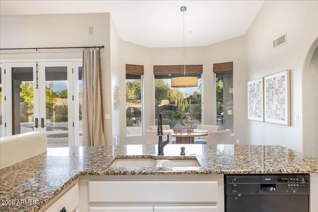 10075 E CORRINE Drive, Scottsdale, AZ 85260