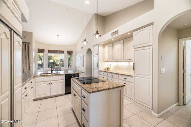 10075 E CORRINE Drive, Scottsdale, AZ 85260