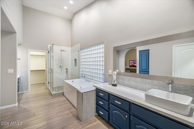 10075 E CORRINE Drive, Scottsdale, AZ 85260