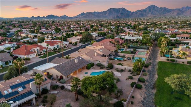 10075 E CORRINE Drive, Scottsdale, AZ 85260