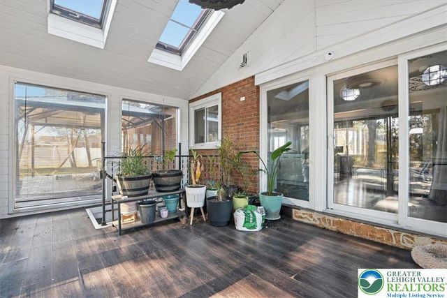 5429 Curtis Drive, North Whitehall Twp, PA 18078