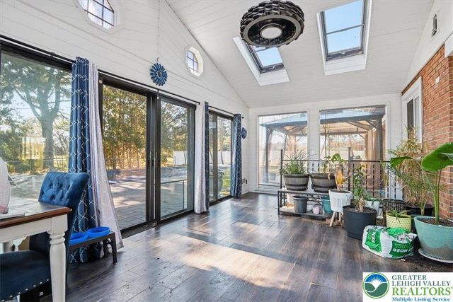 5429 Curtis Drive, North Whitehall Twp, PA 18078