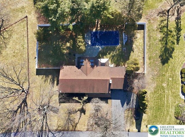 5429 Curtis Drive, North Whitehall Twp, PA 18078