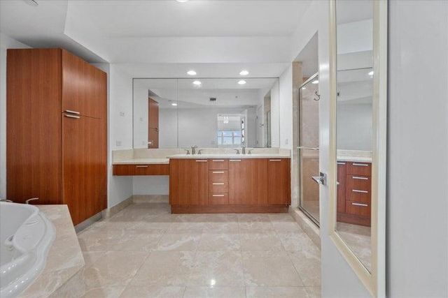 2650 Lake Shore Drive 1004, Riviera Beach, FL 33404