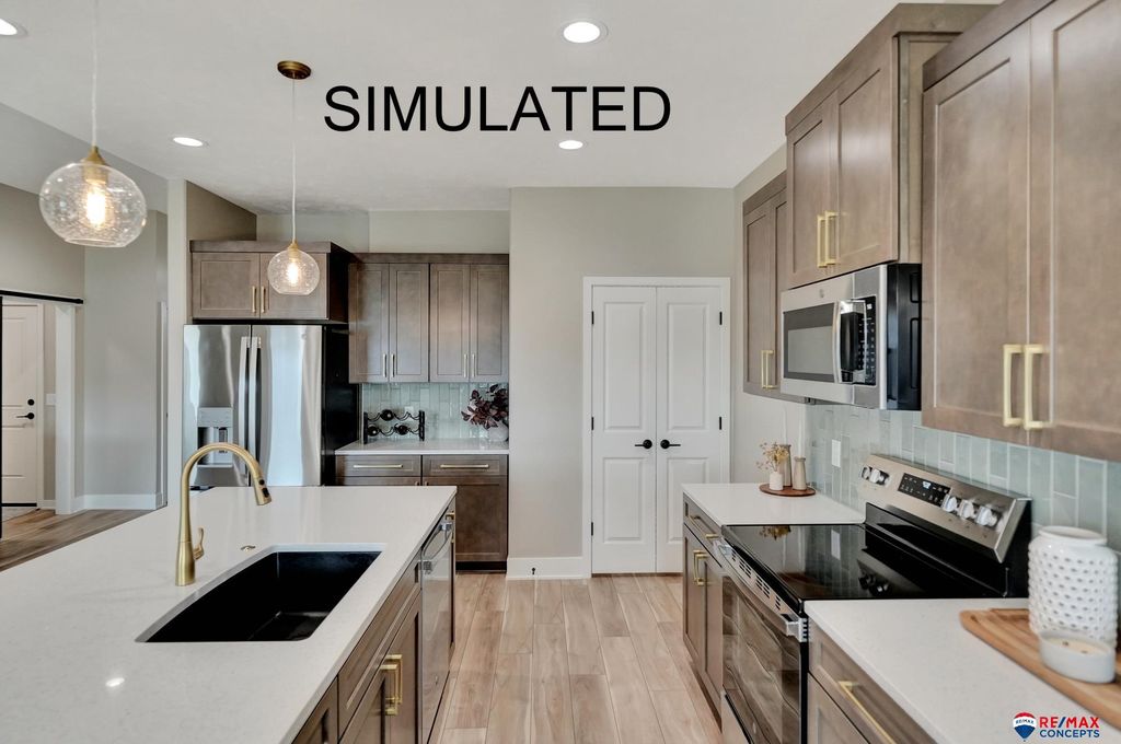 527 N 108 Street, Lincoln, NE 68527