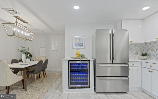 250 PRESIDENT ST #600, Baltimore, MD 21202