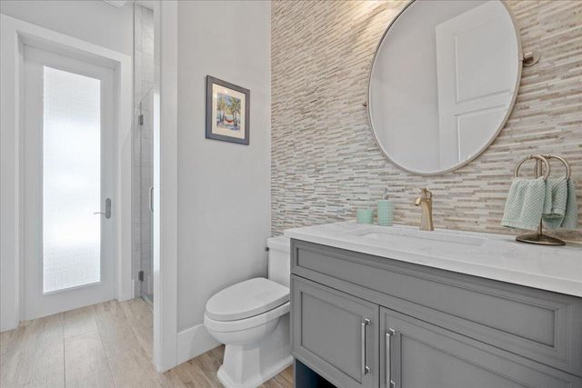 205 Body Court, Jupiter, FL 33477