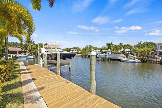 205 Body Court, Jupiter, FL 33477